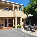 Tuscana Motor Lodge